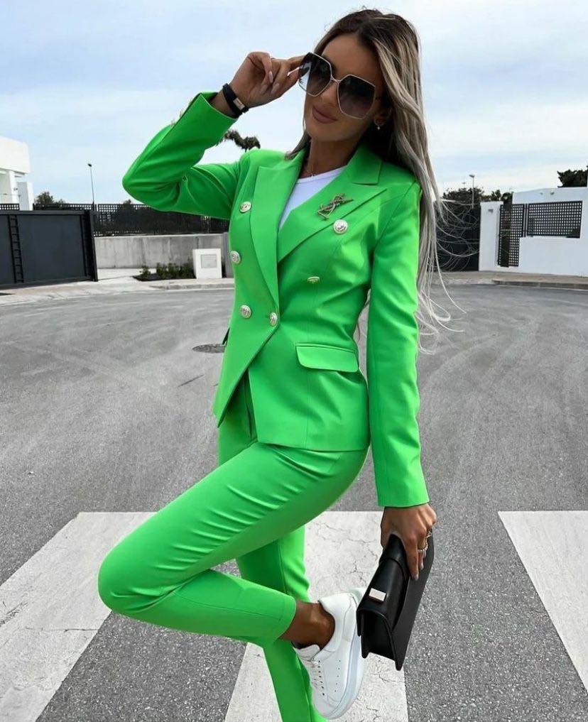 Alessia™ | Elegant Tailored Suit Melbourne Gallery